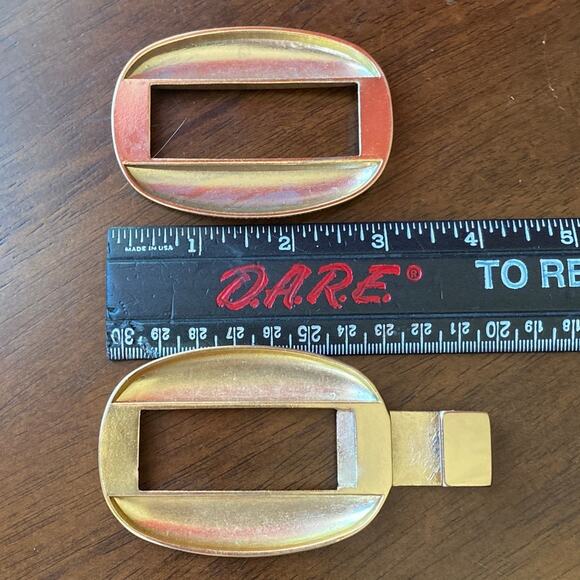 Belt Buckle Vintage Two Piece Goldtone Clasp Women 70s 80s 90s Ellen Tracy Metal - Picture 8 of 12